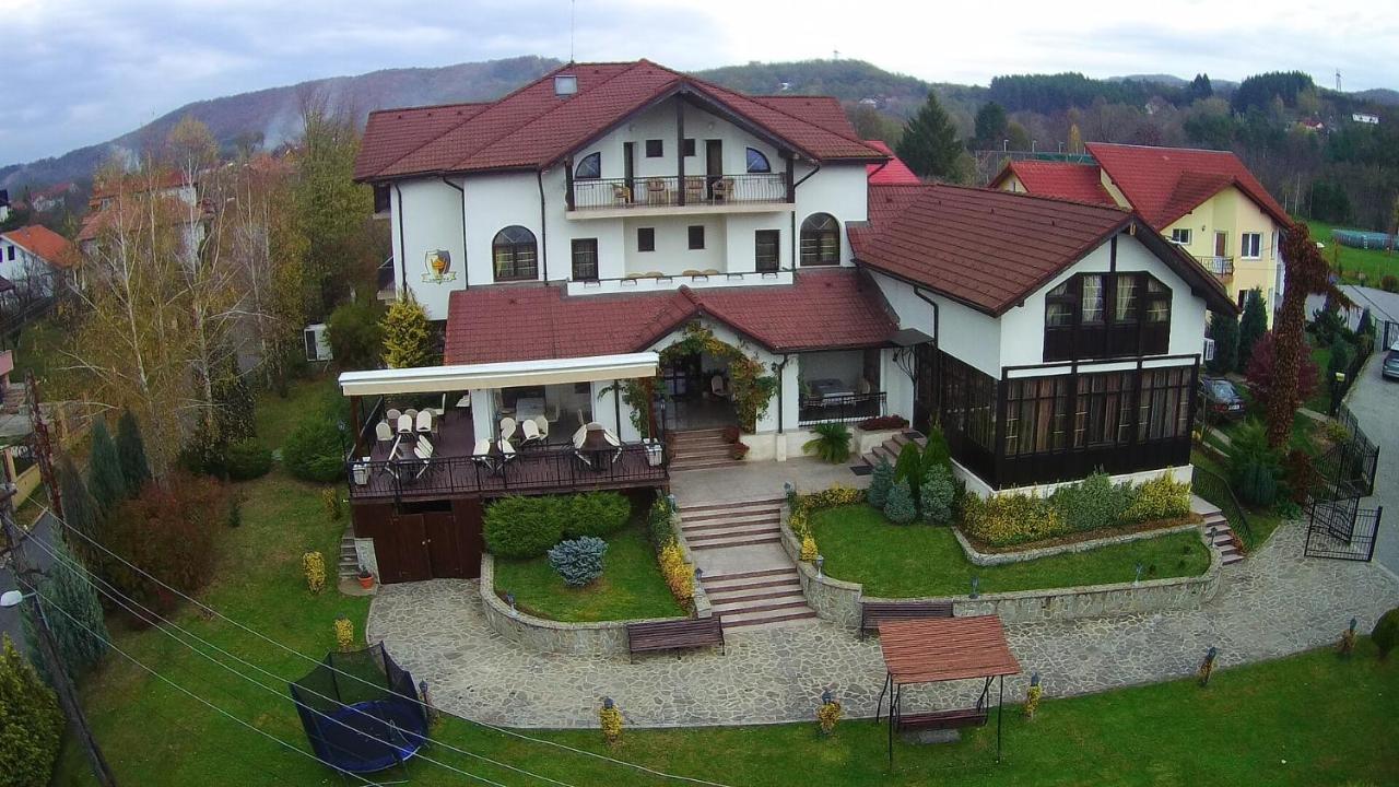 Casa Domneasca Hotel Curtea de Argeş Buitenkant foto